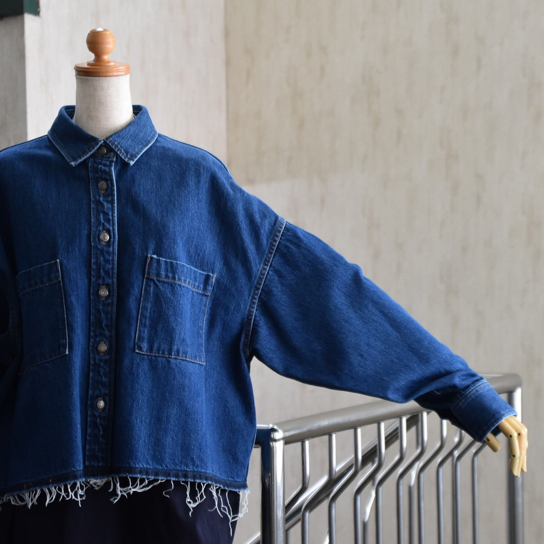 SACRA (TN) / AUTHENTIC DENIM CROPPED SHIRT #125513071-AA(9)