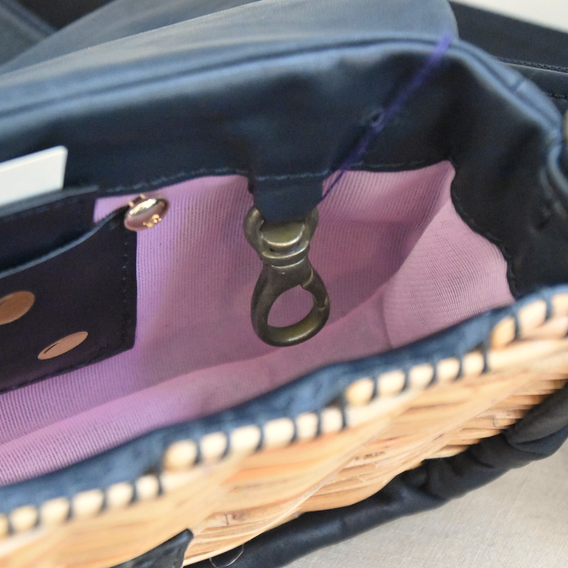 ebagos(GoSX) / \tg \tgV_[ #15672-AA(9)