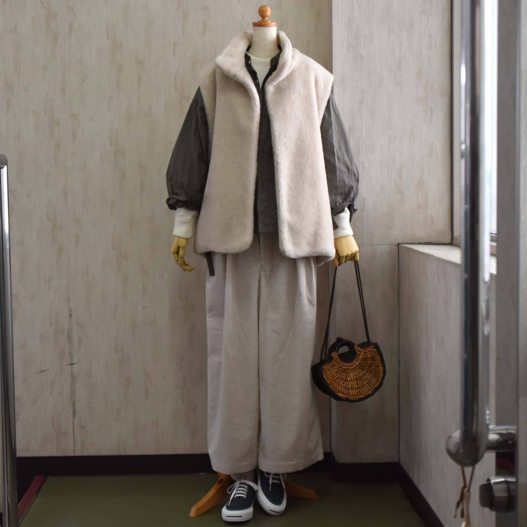 TOUJOURS(gDW[) / High Neck Over Vest #TM43VS01-AA(9)