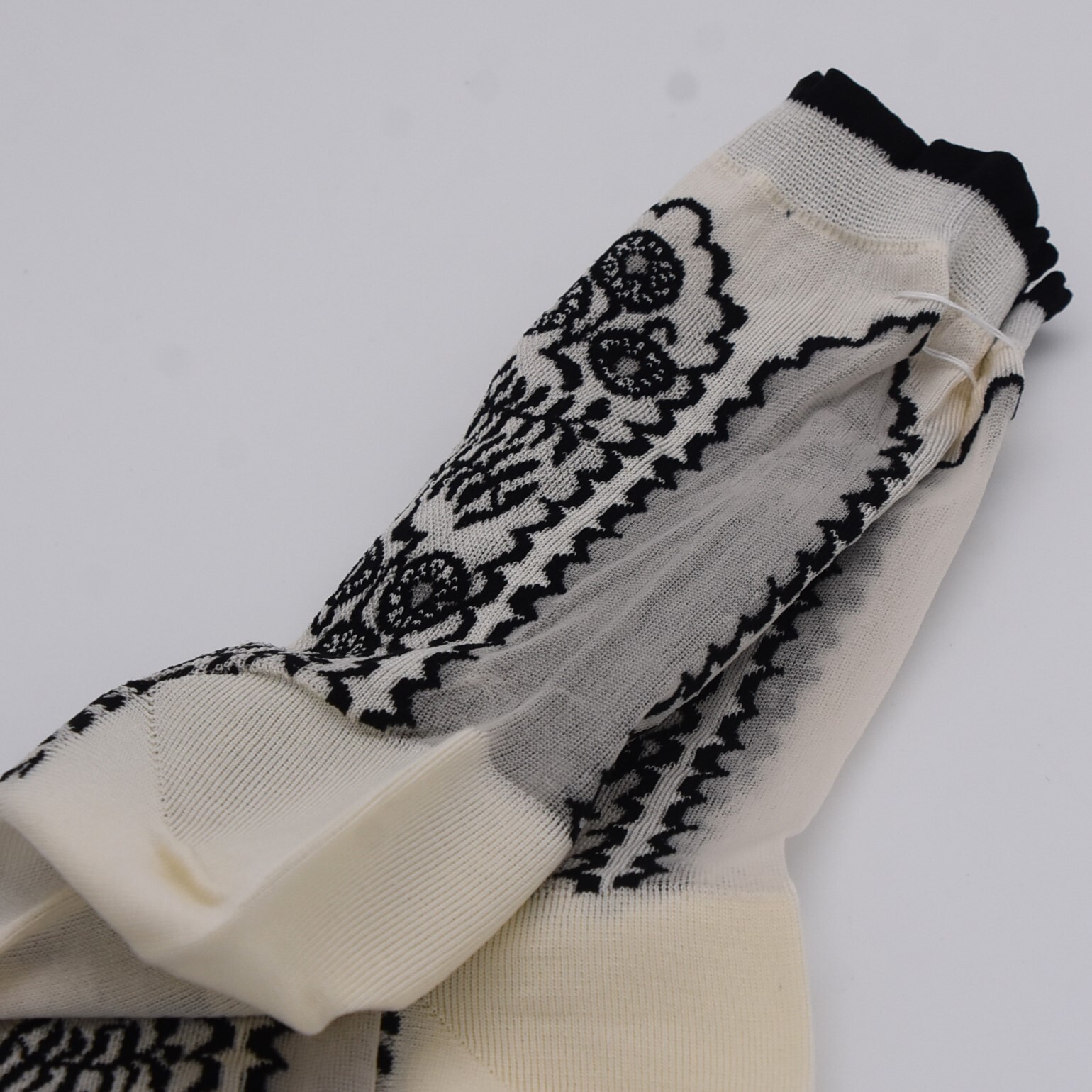 ANTIPAST (�A���e�B�p�X�g) / SHEER FLOWER SOCKS�y2�F�W�J�z #AM-817-AA(9)