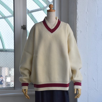 SOFIE D'HOORE(ソフィードール) / 3ply V-neck contrast color sweater【2色展開】 #MARK-AA