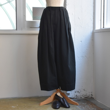 TENNE HANDCRAFTED MODERN(テン ハンドクラフテッドモダン) / 3tuck wide pants #0026-23FW-AA